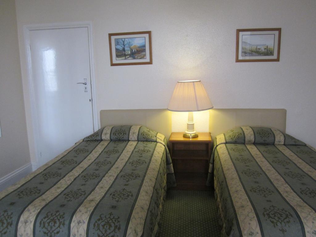 The Highcliffe Hotel Clevedon Rum bild